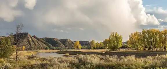 Prairie and badlands along the Little Missouri River in Theodore Roosevelt National Park, North Dakota